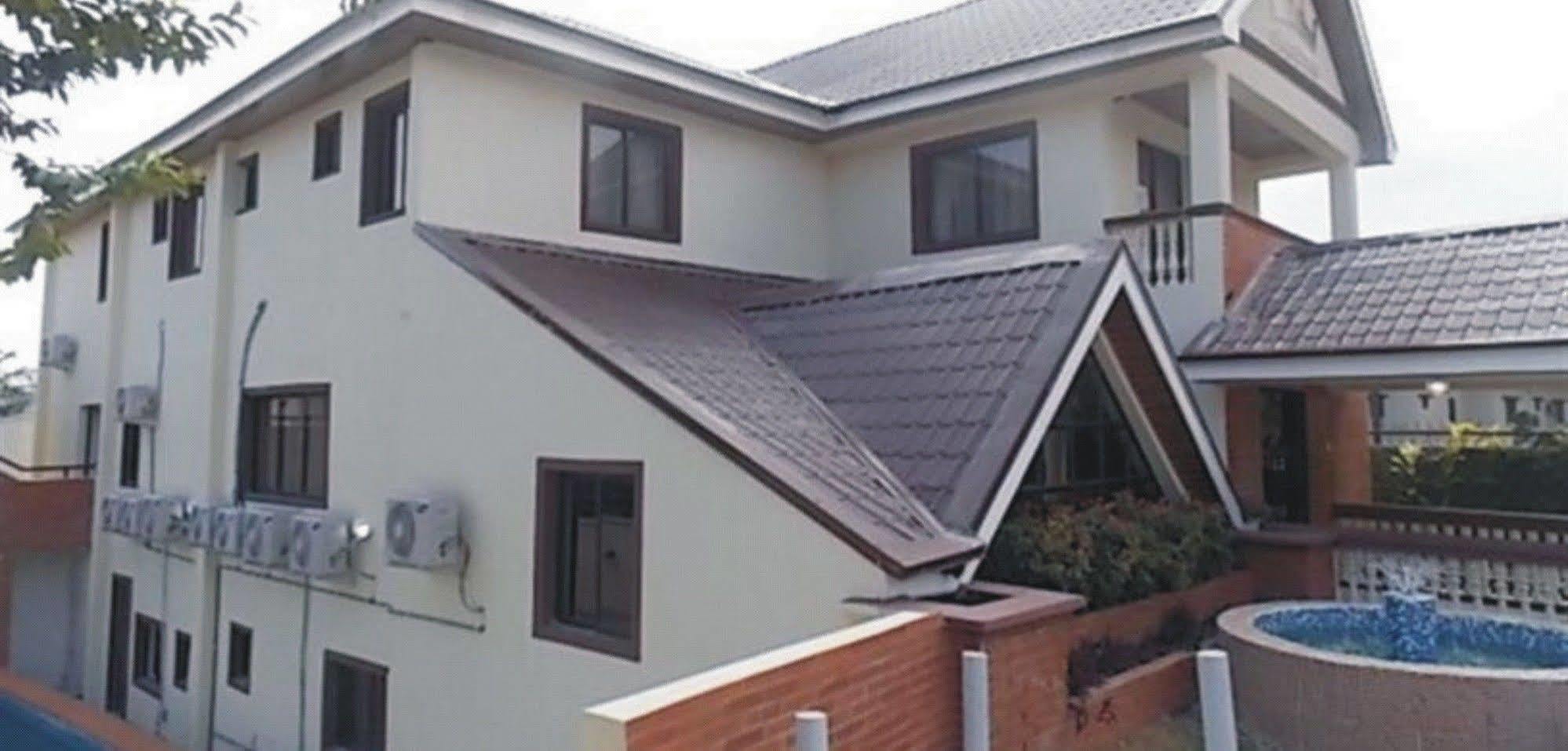 Crown Cottage Hotel Ikeja Bagian luar foto